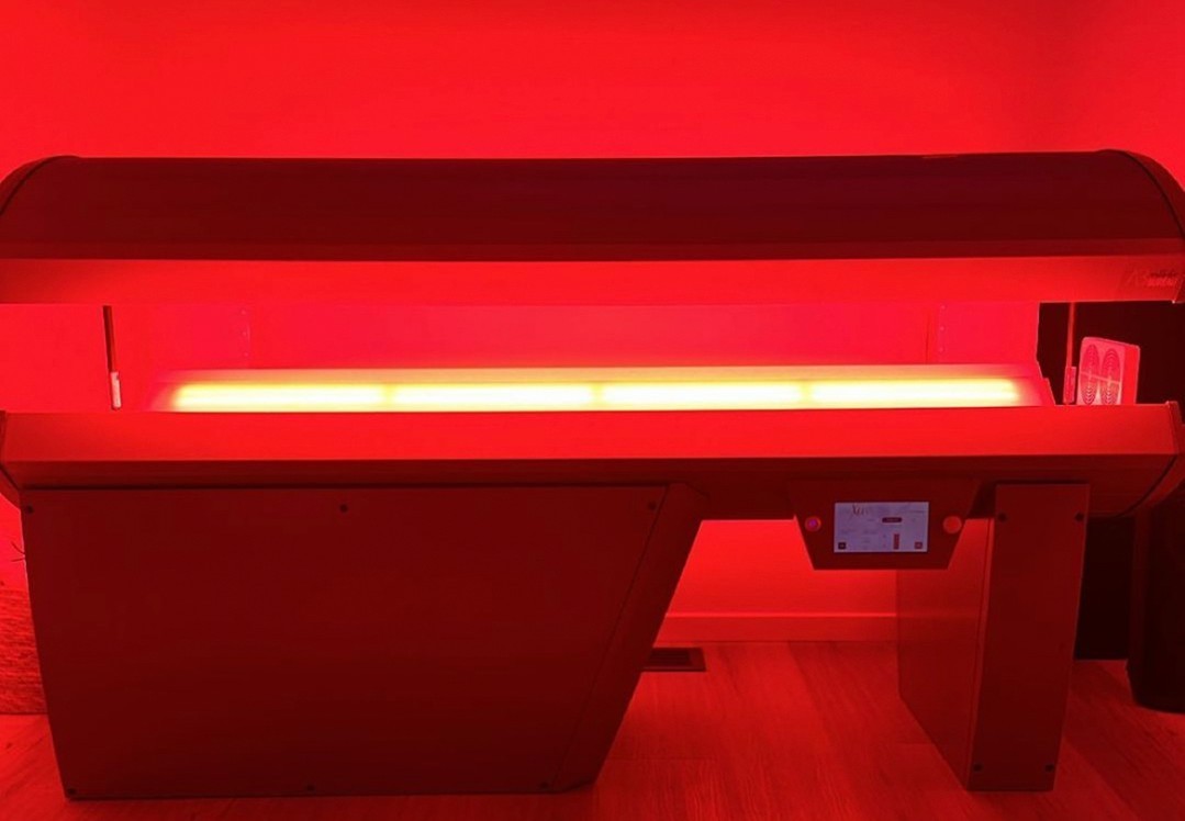 The Benefits of Using an Infrared Light Therapy Bed for Wellness